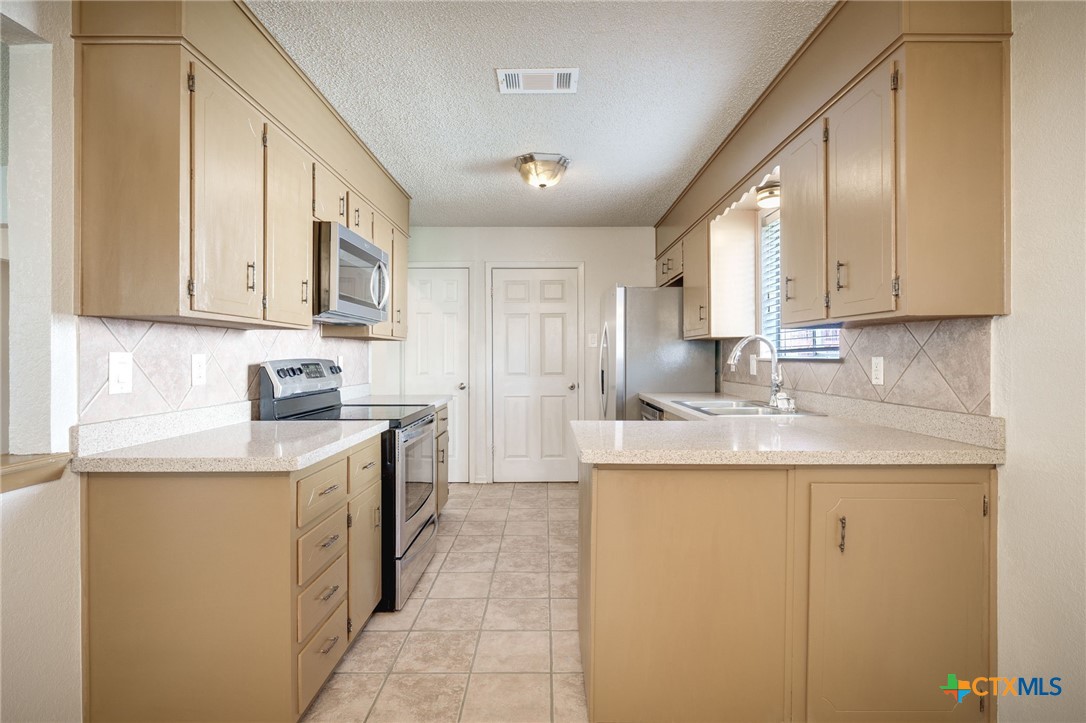 1703 Kingman Road Killeen, TX 76549 - Photo 5 of 15 Gallery Image 5
