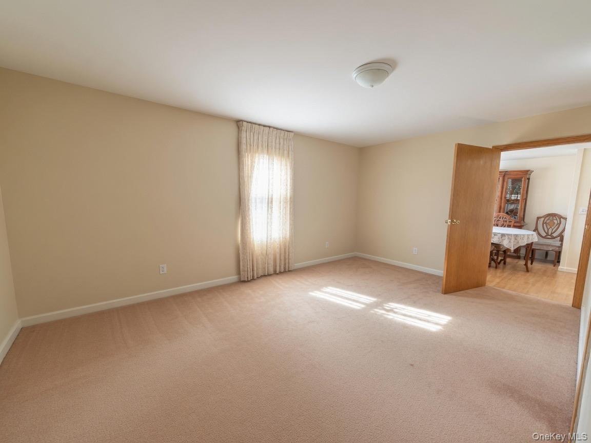 1 Trebor Road Massapequa, NY 11758 - Photo 8 of 11