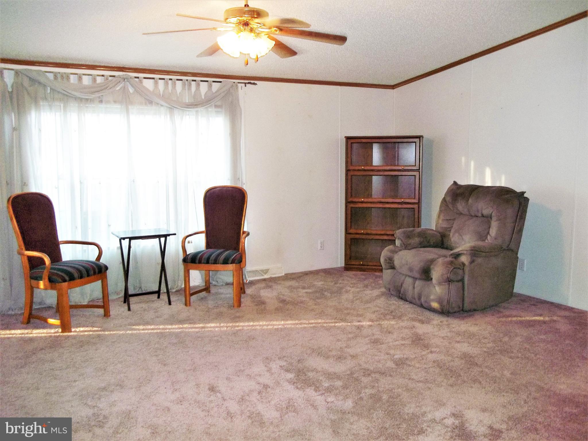 1939 Bennett Road Aberdeen, MD 21001 - Photo 4 of 24 Living Room