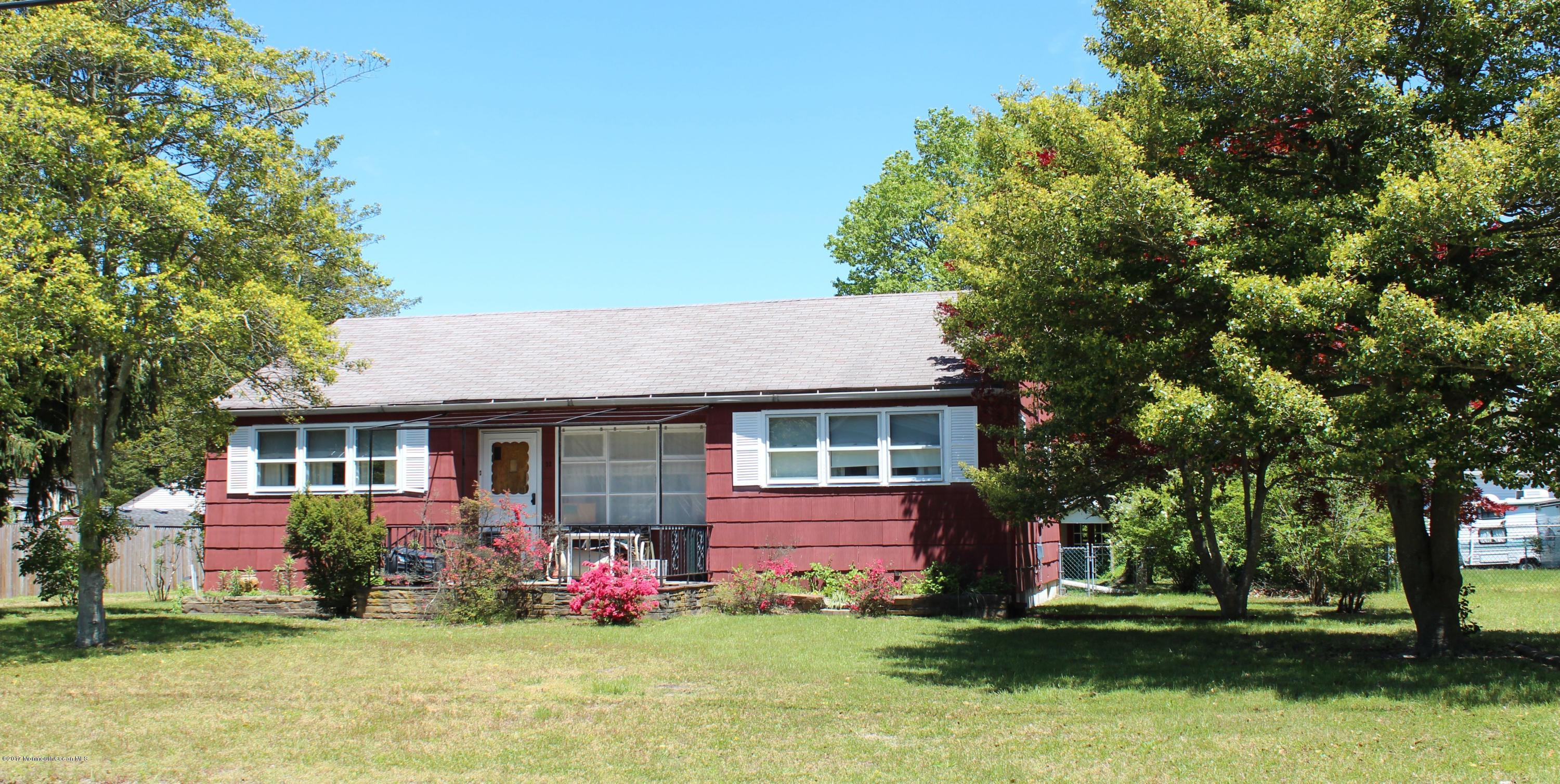 32 Lacey Road Forked River, NJ 08731 - Photo 1 of 20 32 E Lacey Rd