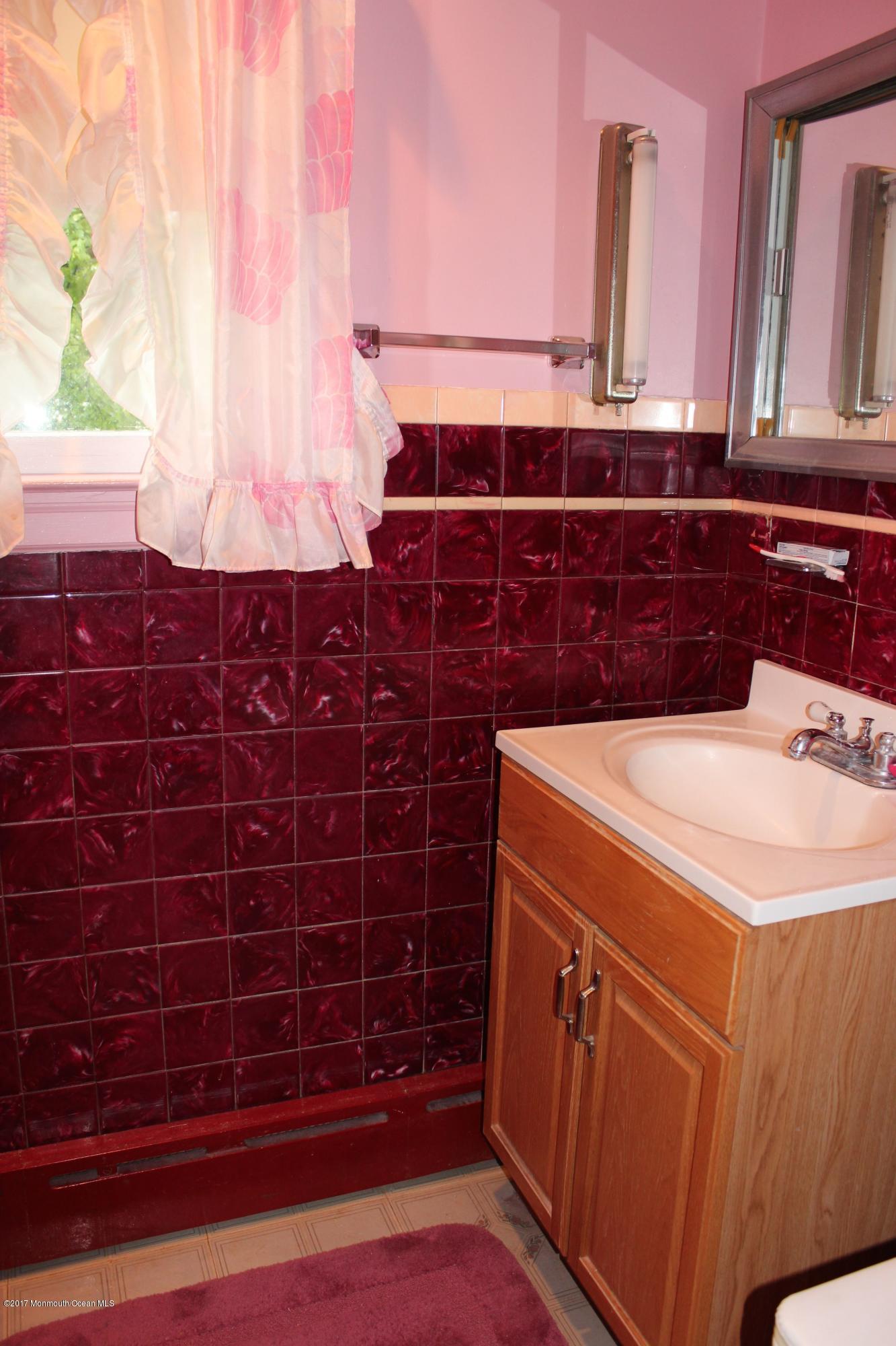 32 Lacey Road Forked River, NJ 08731 - Photo 15 of 20 Full Bath