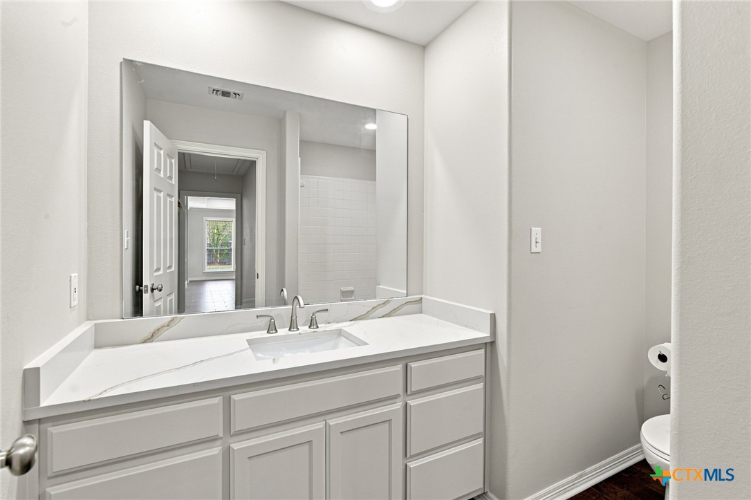 202 Ridge View Victoria, TX 77904 - Photo 36 of 46 Gallery Image 36