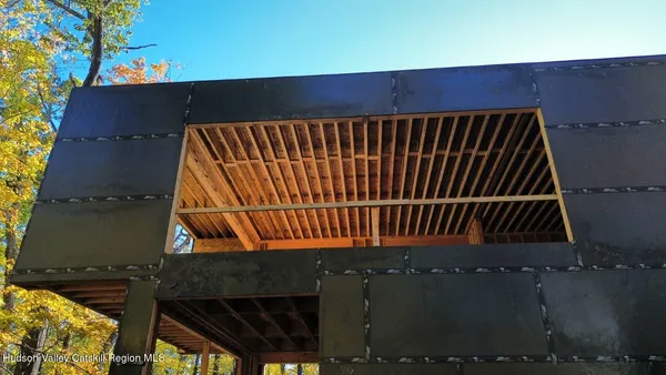 $2,249,000 | 18 Montague Lane, Saugerties, NY 12453