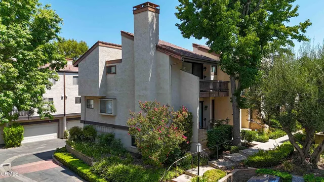 $849,900 | 21801 Burbank Boulevard, Unit 74, Woodland Hills, CA 91367