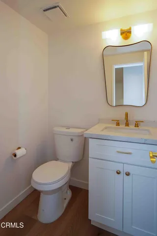 $849,900 | 21801 Burbank Boulevard, Unit 74, Woodland Hills, CA 91367