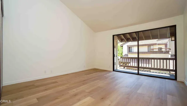 $849,900 | 21801 Burbank Boulevard, Unit 74, Woodland Hills, CA 91367