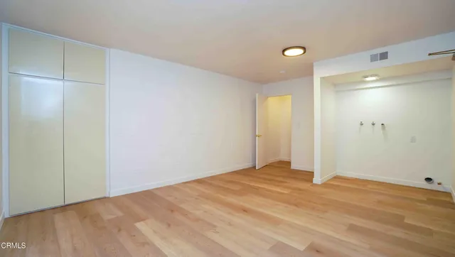 $849,900 | 21801 Burbank Boulevard, Unit 74, Woodland Hills, CA 91367