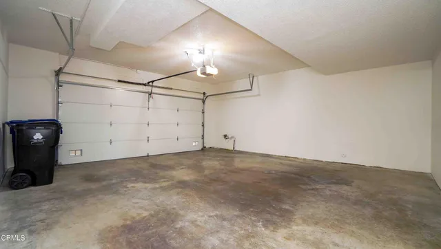 $849,900 | 21801 Burbank Boulevard, Unit 74, Woodland Hills, CA 91367