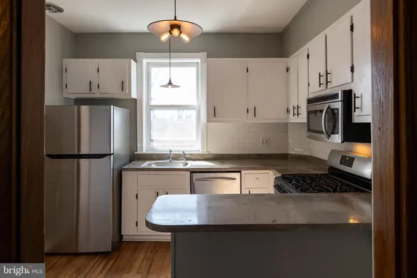 $225,000 | 202 Walnut Street, Lemoyne, PA 17043