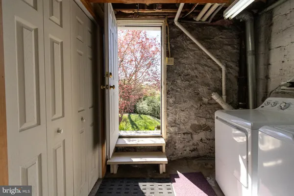 $225,000 | 202 Walnut Street, Lemoyne, PA 17043