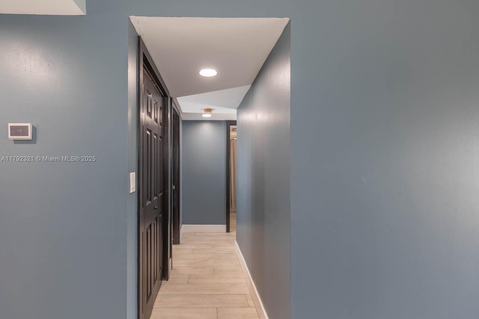 950 Hillcrest Drive, Unit 414 Hollywood, FL 33021 - Photo 20 of 51 a view of hallway