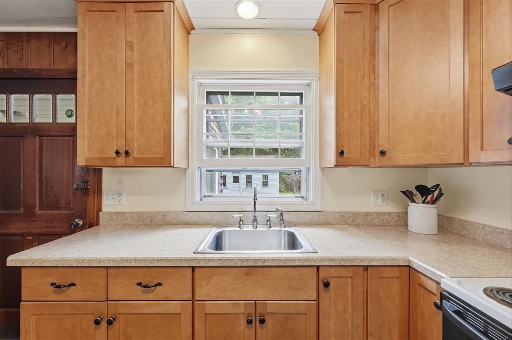 109 Otis Stage Road Blandford, MA 01008 - Photo 8 of 38