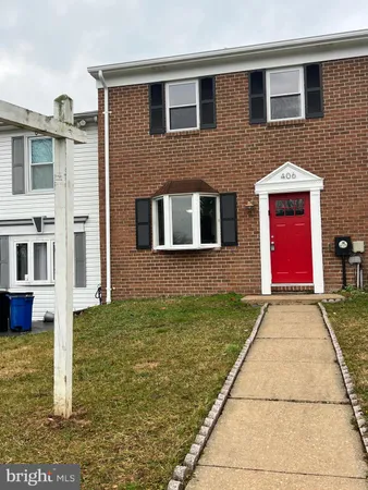 $2,400 | 406 Essexwood Court, Essex, MD 21221