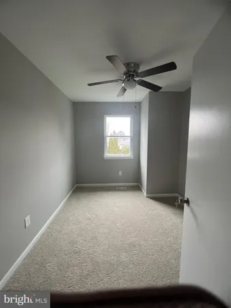 $2,400 | 406 Essexwood Court, Essex, MD 21221