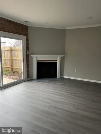$2,400 | 406 Essexwood Court, Essex, MD 21221