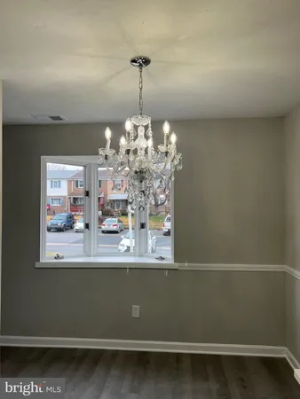 $2,400 | 406 Essexwood Court, Essex, MD 21221