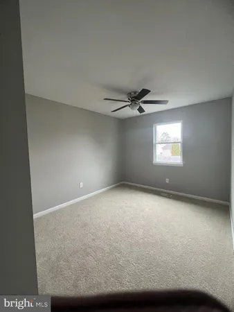 $2,400 | 406 Essexwood Court, Essex, MD 21221