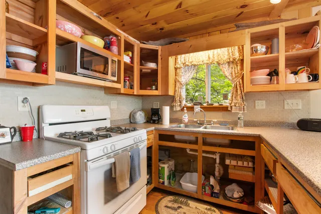 $219,000 | 53 Montgomery Road, Stark, NH 03582