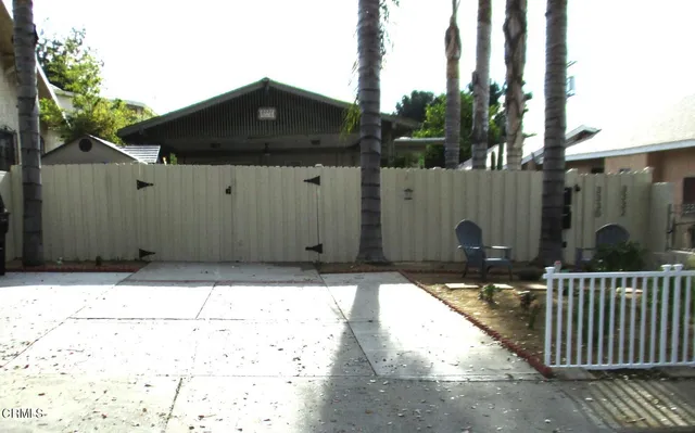 $3,875 | 3330 Thorpe Avenue, Los Angeles, CA 90065