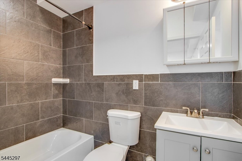 500 South 18th Street, Unit 1 Newark, NJ 07103 - Photo 15 of 21