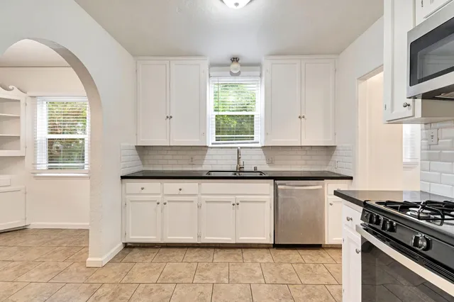 $364,995 | 4156 East Huntington Boulevard, Fresno, CA 93702