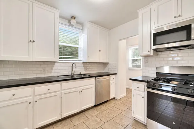 $364,995 | 4156 East Huntington Boulevard, Fresno, CA 93702