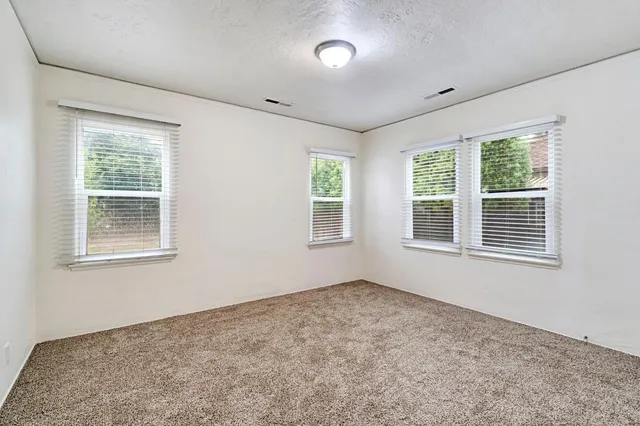 $364,995 | 4156 East Huntington Boulevard, Fresno, CA 93702