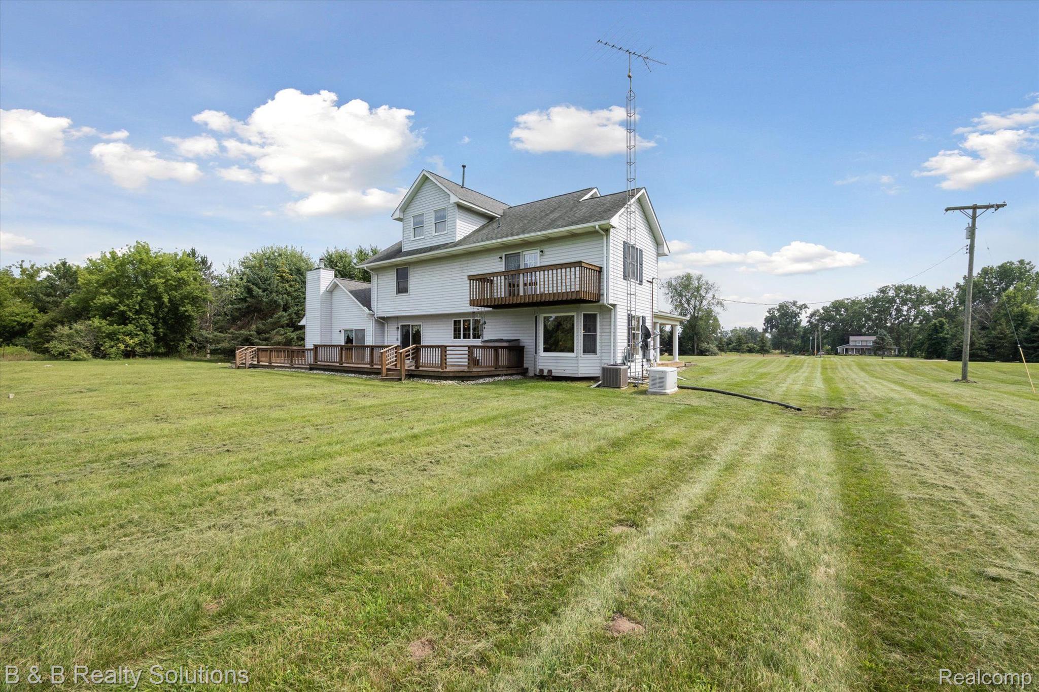 8561 Hough Road Almont, MI 48003 - Photo 49 of 68 Gallery Image 49