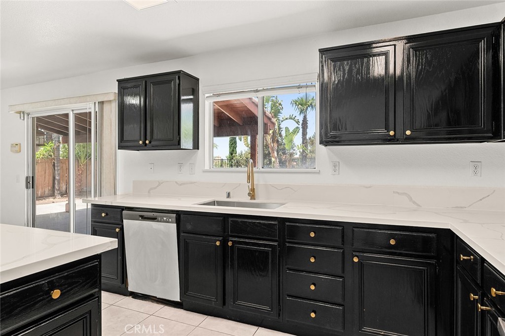 44713 Longfellow Avenue Temecula, CA 92592 - Photo 10 of 52