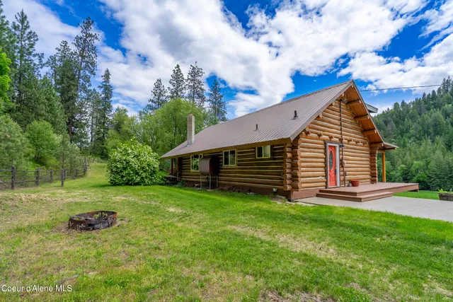 $699,000 | 16323 Highway 5, St. Maries, ID 83861