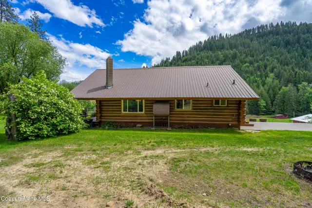 $699,000 | 16323 Highway 5, St. Maries, ID 83861