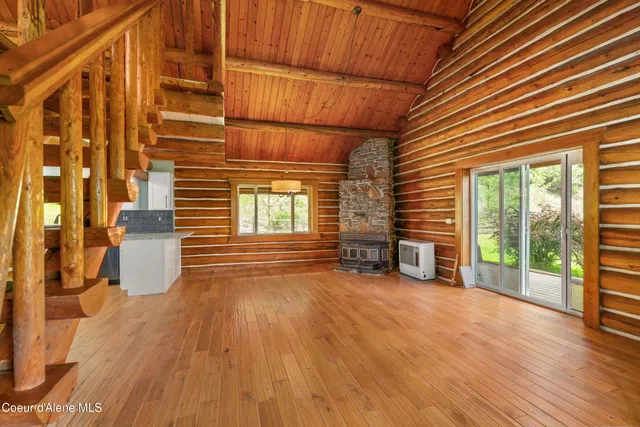 $699,000 | 16323 Highway 5, St. Maries, ID 83861