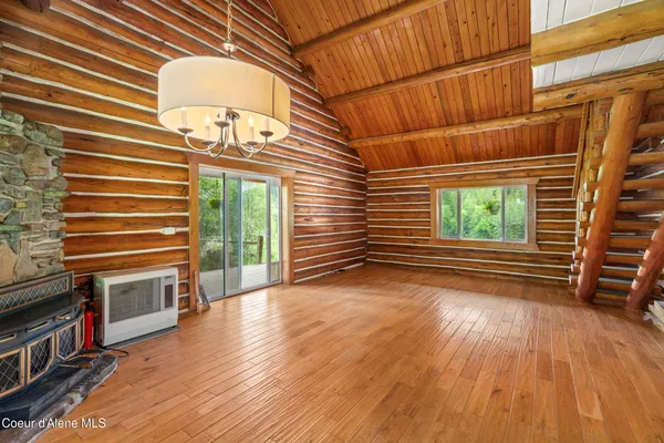 $699,000 | 16323 Highway 5, St. Maries, ID 83861