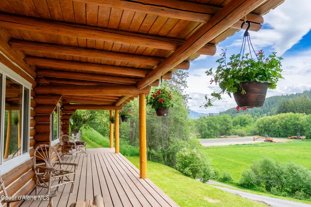 $699,000 | 16323 Highway 5, St. Maries, ID 83861