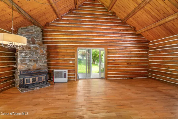 $699,000 | 16323 Highway 5, St. Maries, ID 83861