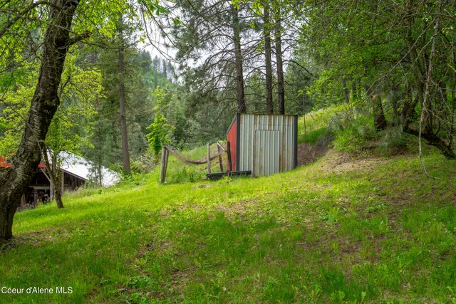 $699,000 | 16323 Highway 5, St. Maries, ID 83861