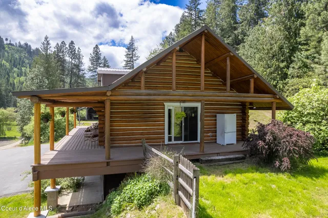 $699,000 | 16323 Highway 5, St. Maries, ID 83861