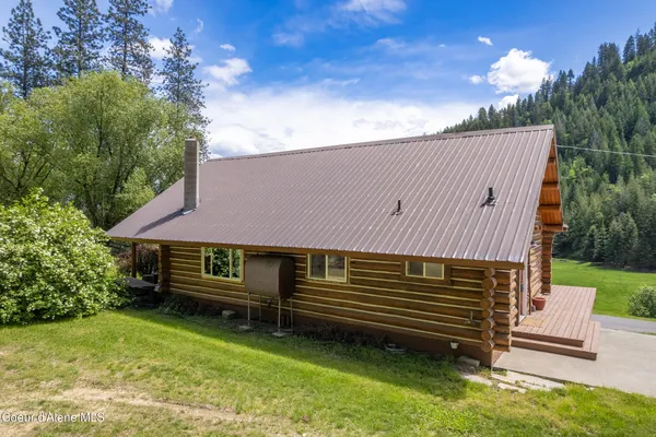 $699,000 | 16323 Highway 5, St. Maries, ID 83861