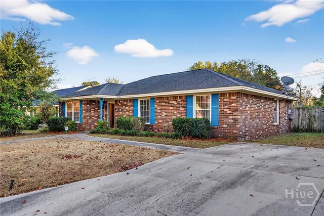 $375,000 | 1121 Madrid Avenue, Savannah, GA 31406