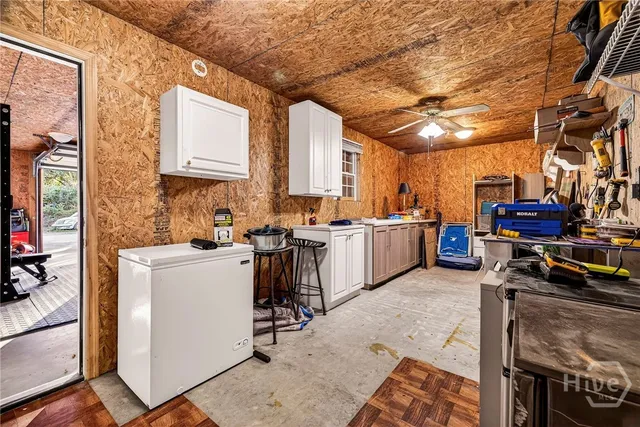 $375,000 | 1121 Madrid Avenue, Savannah, GA 31406