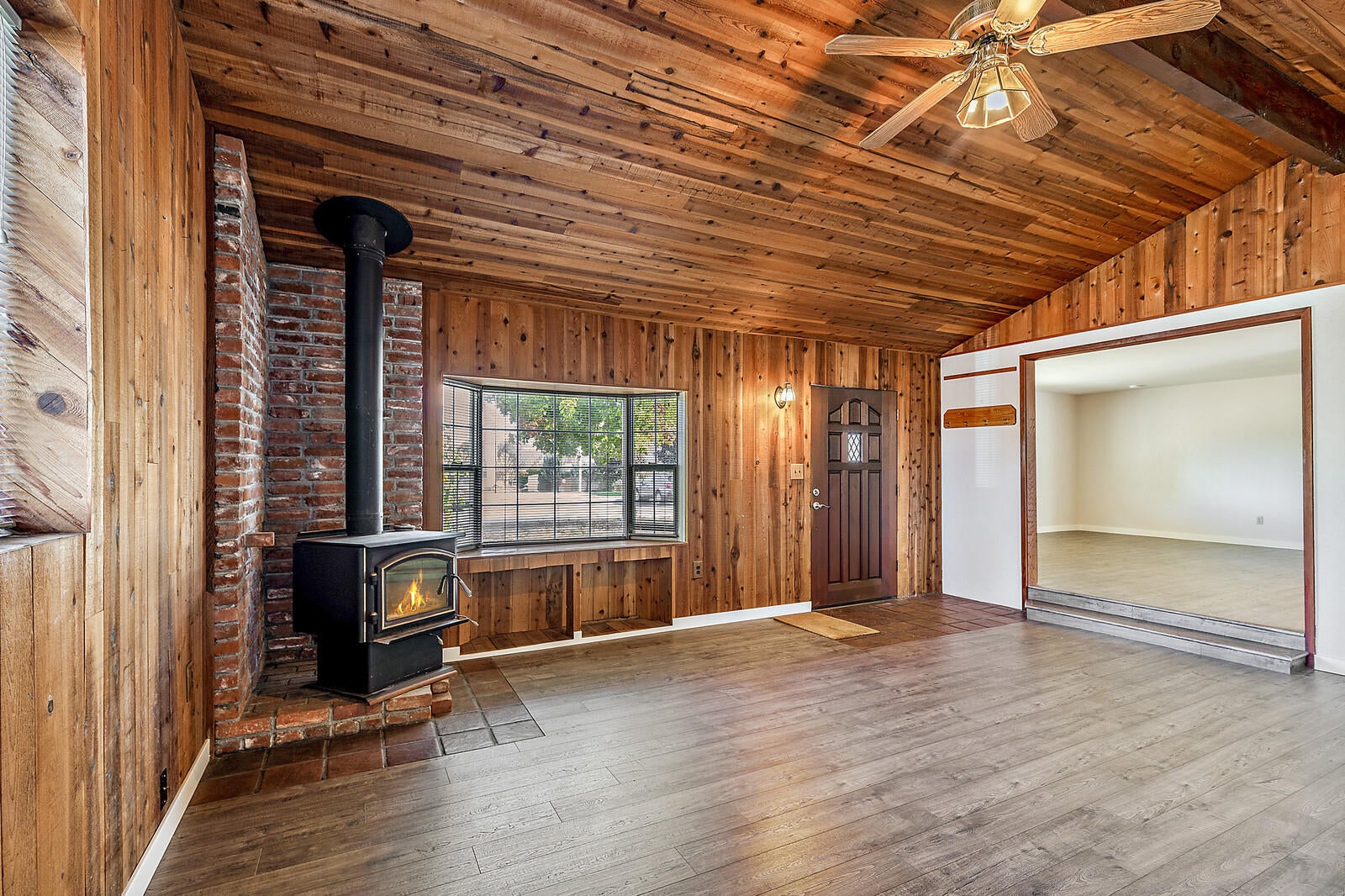 478 David Way Talent, OR 97540 - Photo 16 of 44 17_DW_17_mls