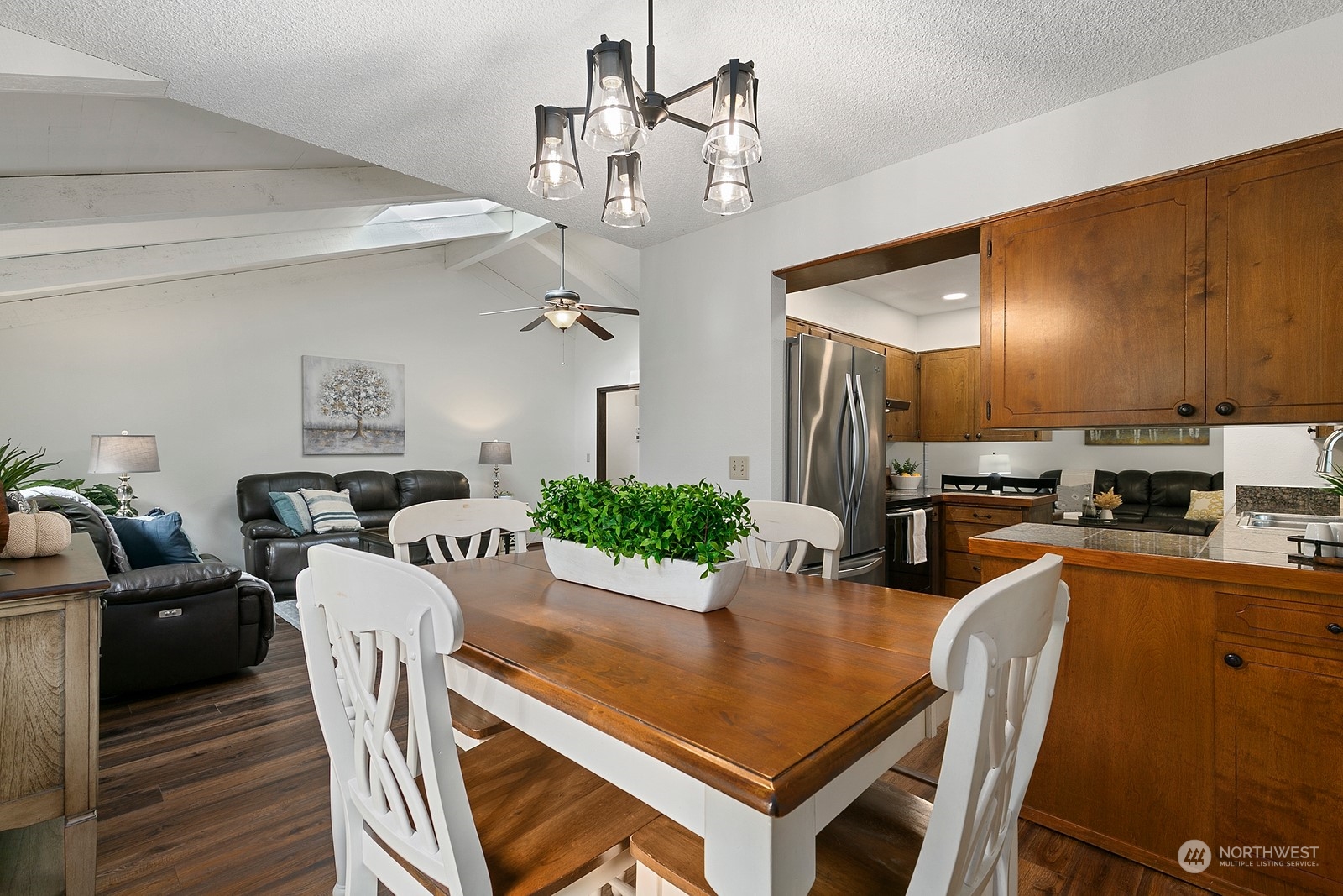 4505 Southeast 2nd Street Renton, WA 98059 - Photo 8 of 33 Gallery Image 8