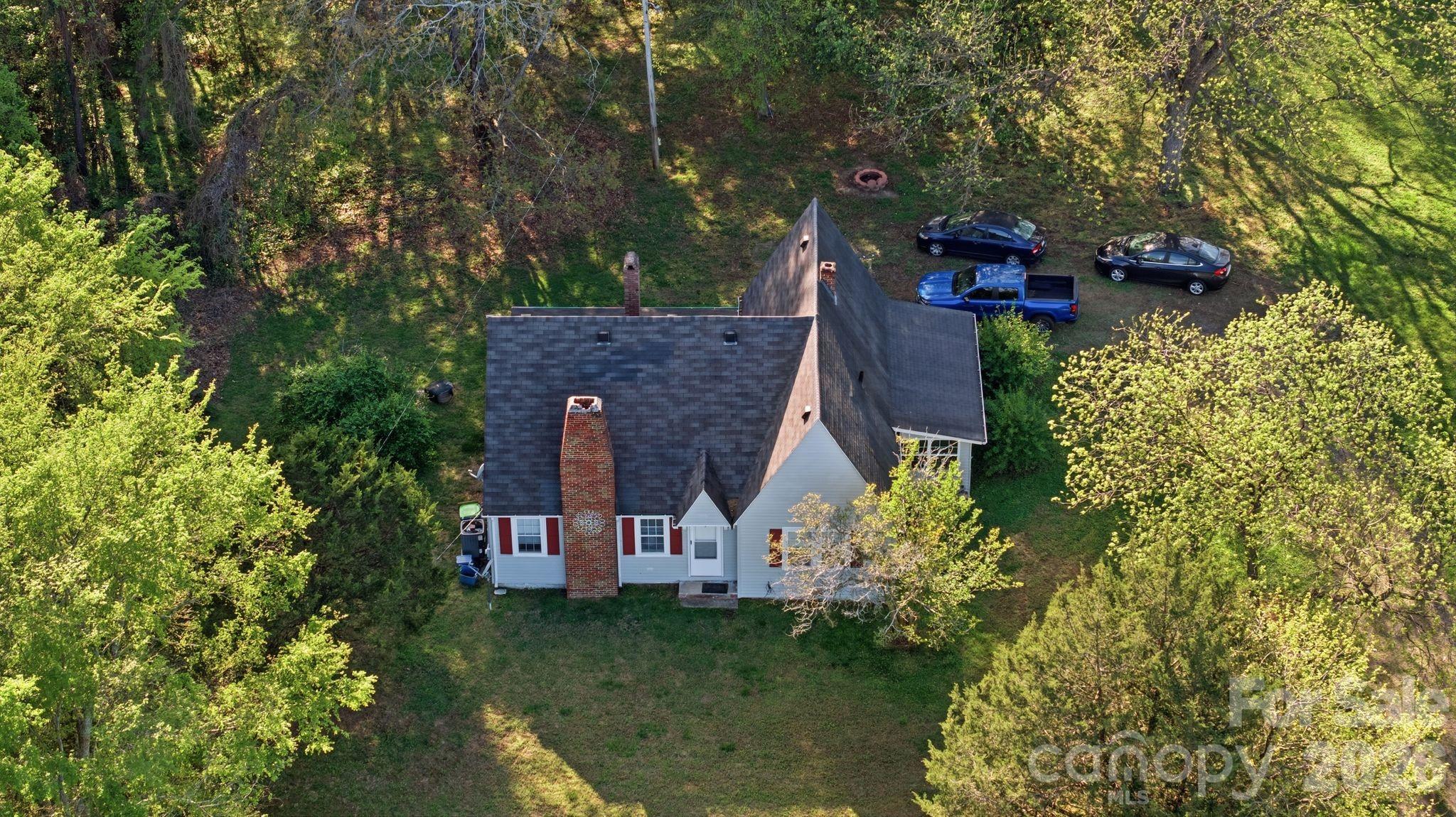 1862 Salem Church Road Lincolnton, NC 28092 - Photo 4 of 12 front view of a house with a yard