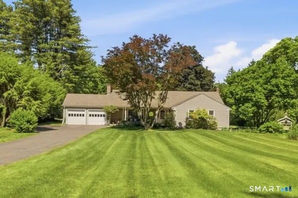 $469,000 | 542 Halladay Avenue West, Suffield, CT 06078
