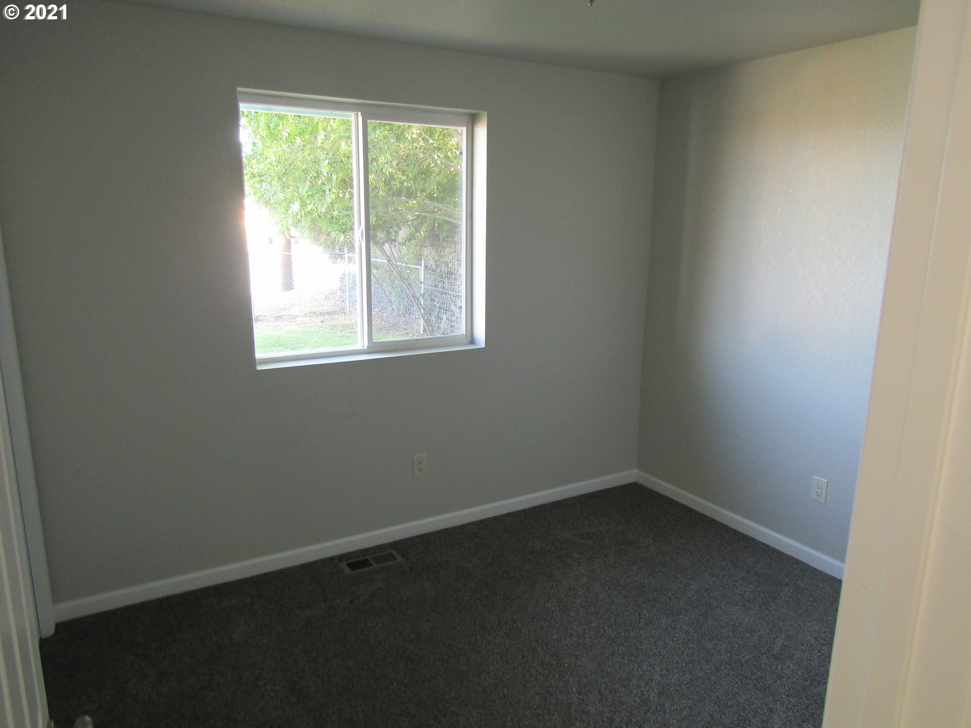 114 Southwest Kirk Avenue Pendleton, OR 97801 - Photo 9 of 17 Gallery Image 9