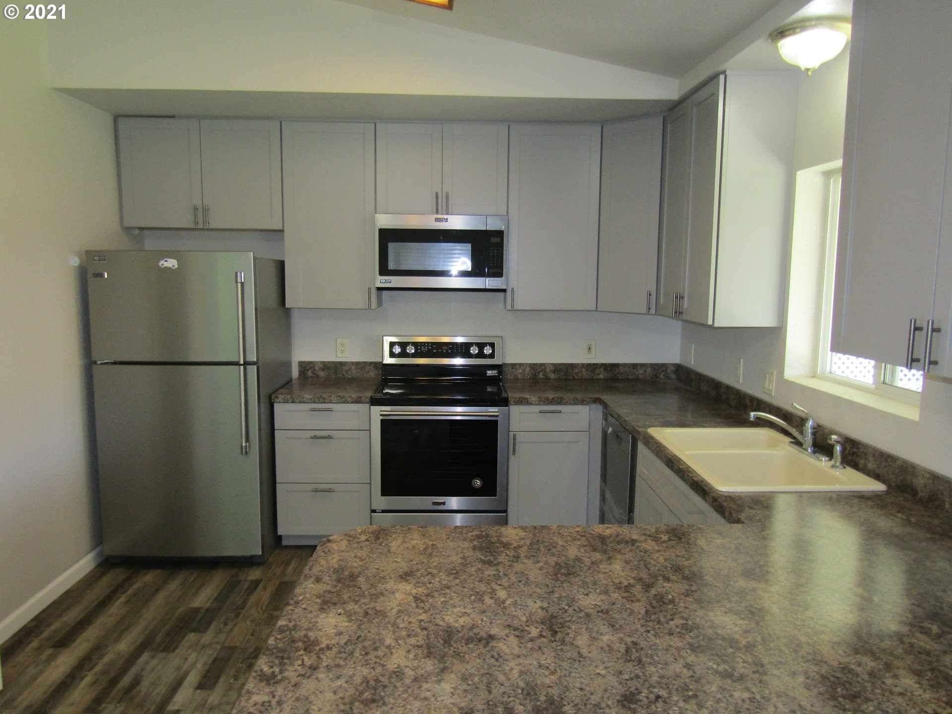 114 Southwest Kirk Avenue Pendleton, OR 97801 - Photo 10 of 17 Gallery Image 10