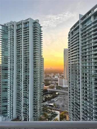 $2,800 | 350 South Miami Avenue, Unit 3310, Miami, FL 33130