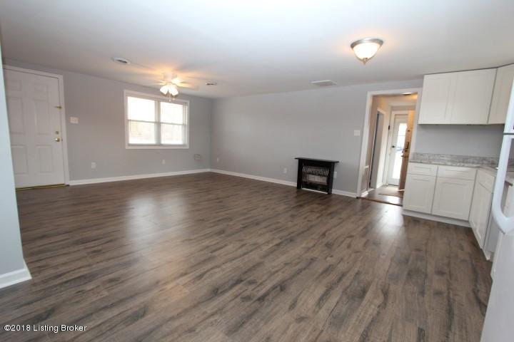 462 Wheat School Road Salvisa, KY 40372 - Photo 8 of 22 Great Room