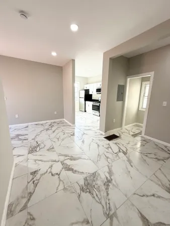 $3,999 | 41 Howe Street, New Haven, CT 06511