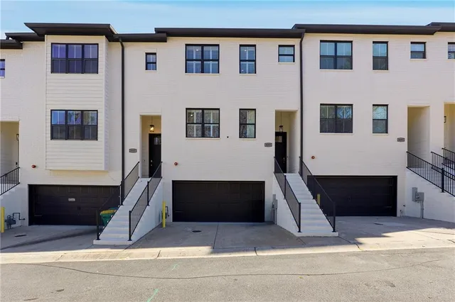 $535,000 | 8005 Linfield Way, Atlanta, GA 30350